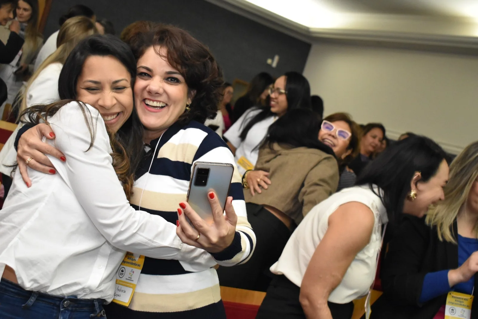 Registro histórico da Rede Amigas Empreendedoras — foto 11 de 13.