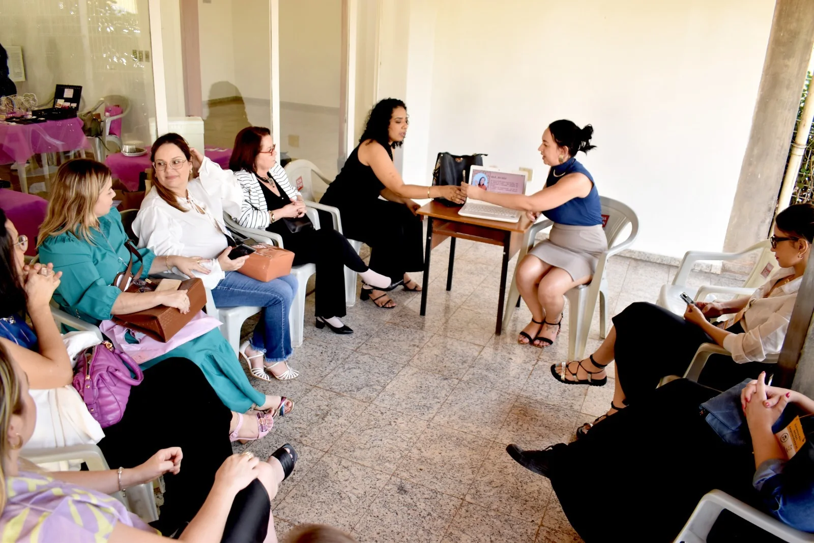 Registro histórico da Rede Amigas Empreendedoras — foto 12 de 13.