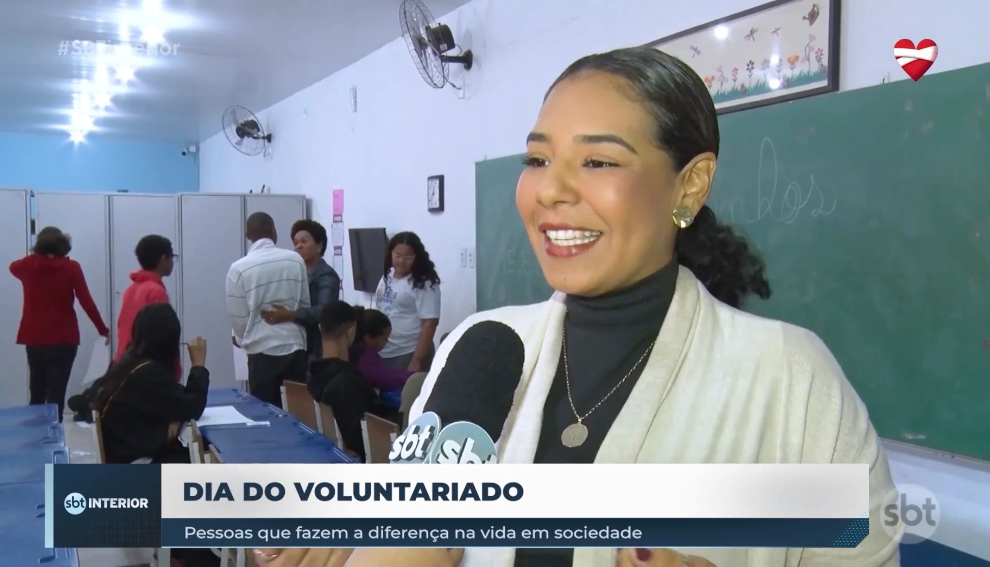 Imagem de capa: Na mídia: SBT destaca histórias no Dia do Voluntariado